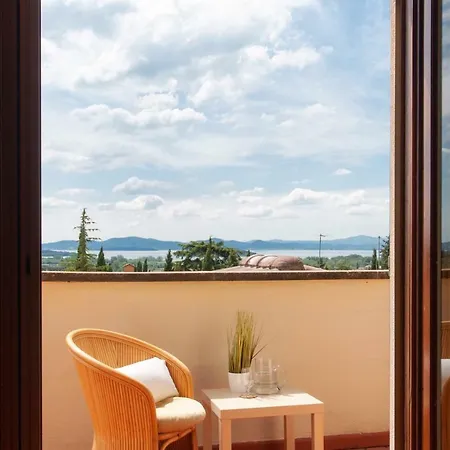 Casa Marloes * 特拉西梅诺湖畔托罗